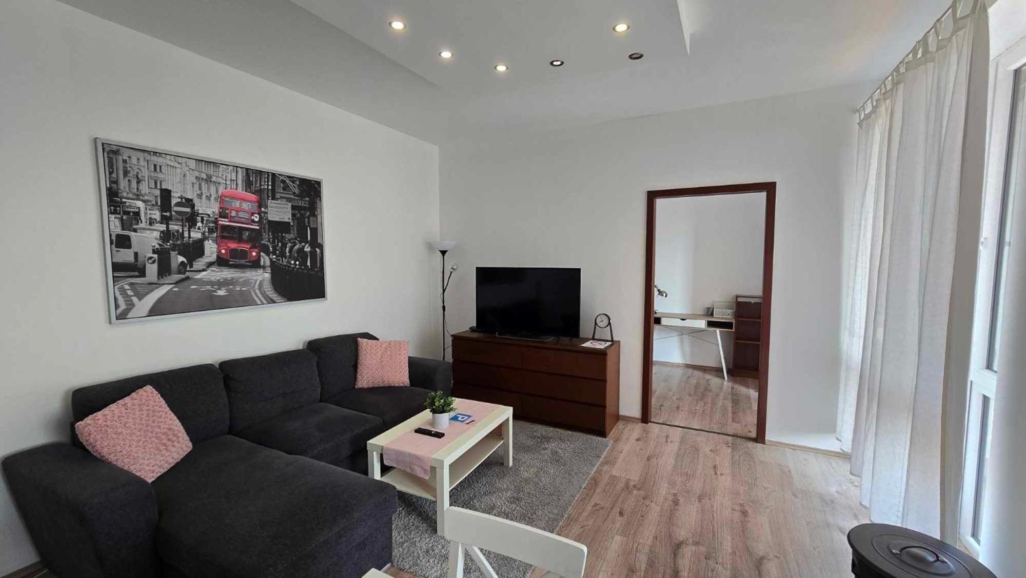 Aqua Apartman Tiszaújváros Exterior foto